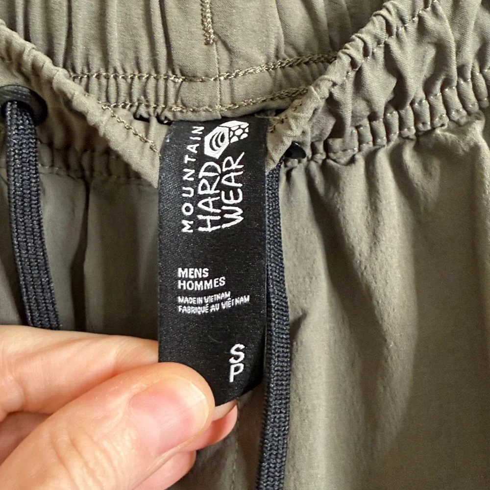 Mountain Hardware rip stop pull on drawstring pant men’s small olive